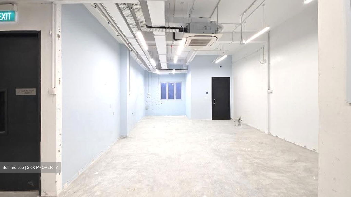 Hongkong Street (D1), Office #630584321